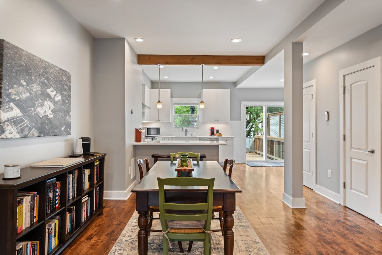613 Longfellow St NW