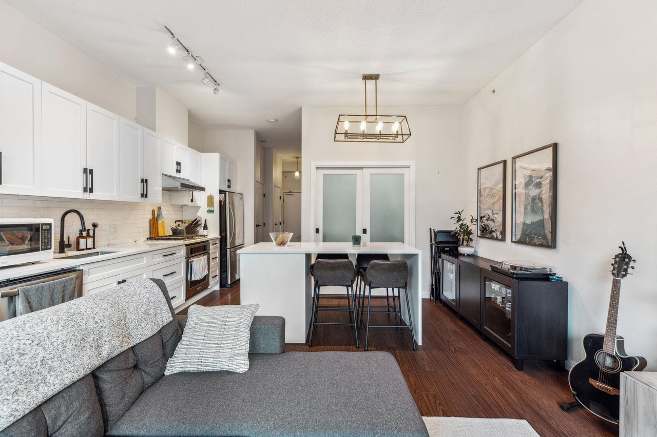 214-121 Brew St