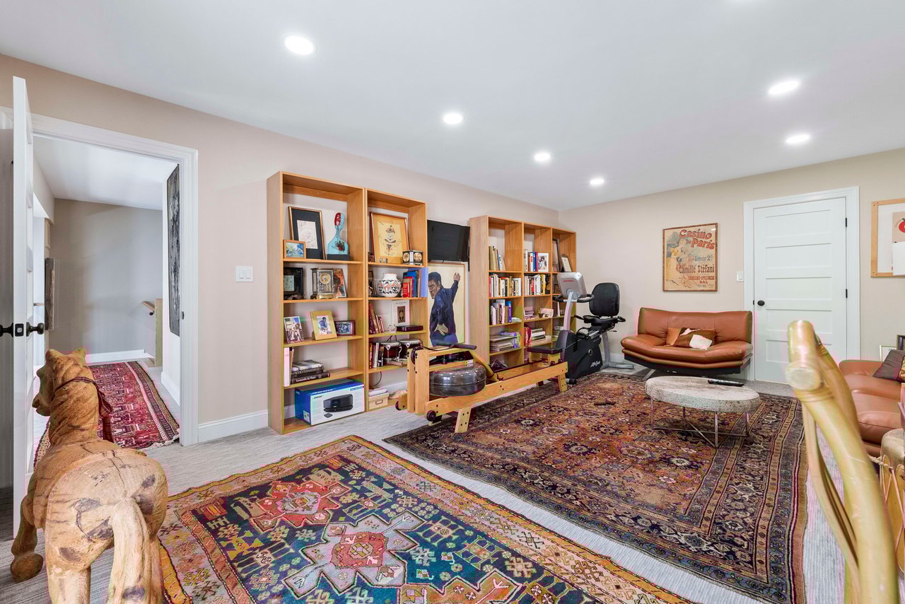 27 Windmill Dr