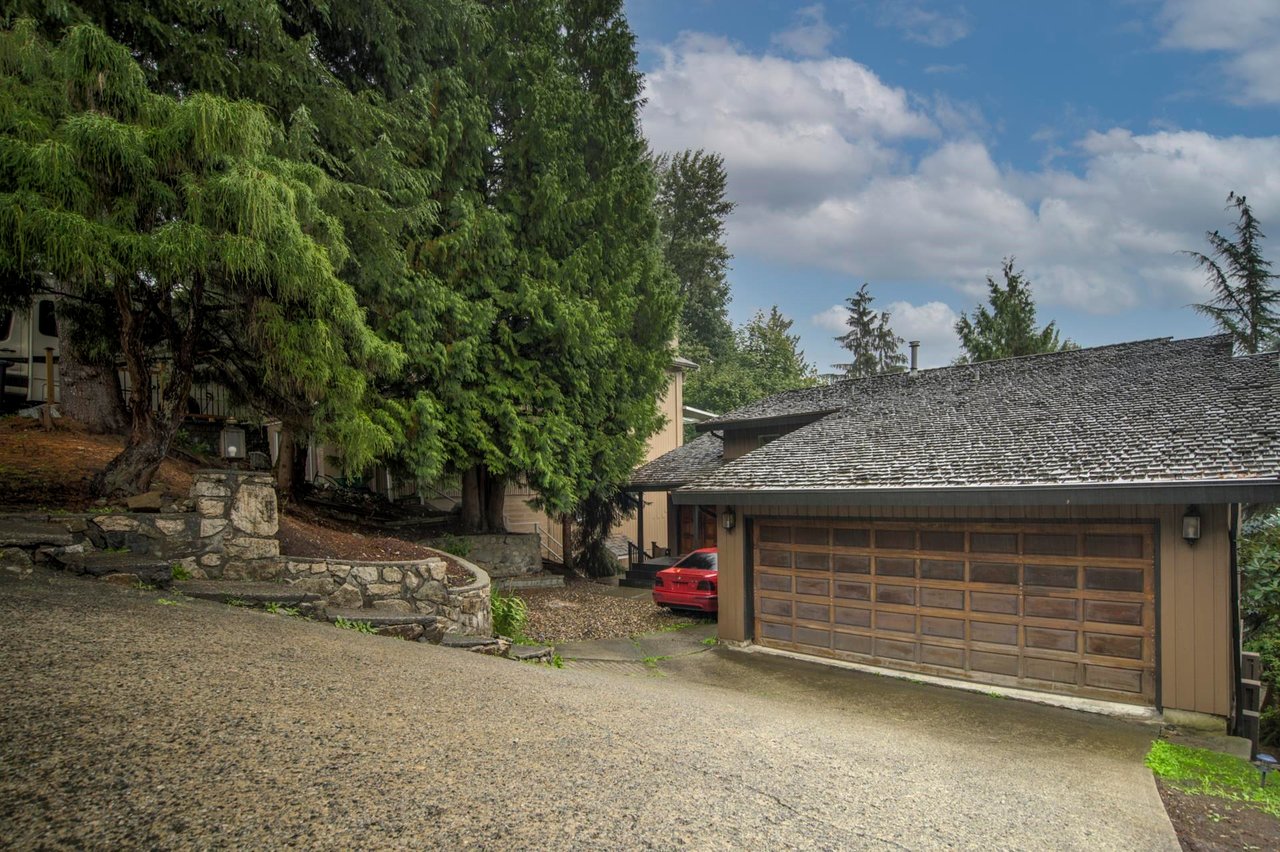 1305 Charter Hill Dr