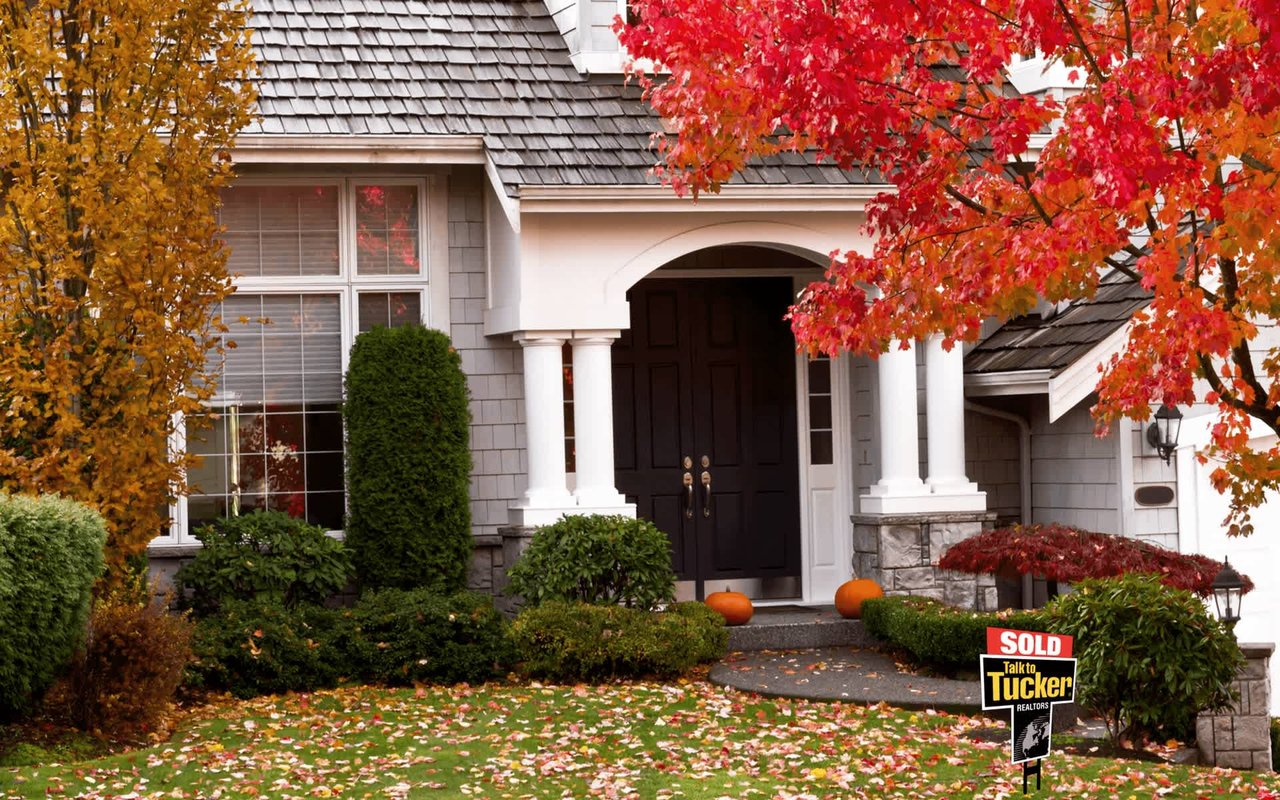 Fall Home Staging: 5 Tips to Help You Sell