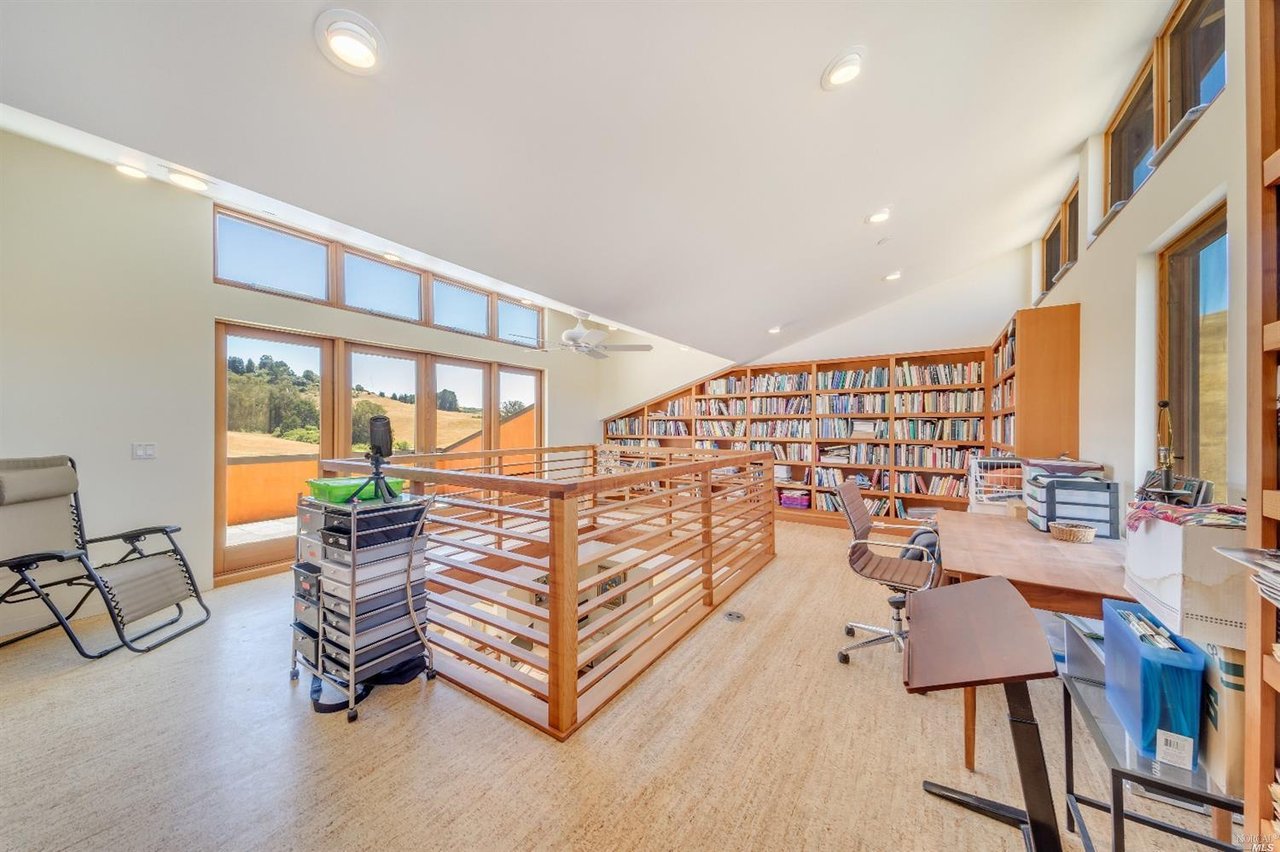 1100 Vly Frd Freestone Rd