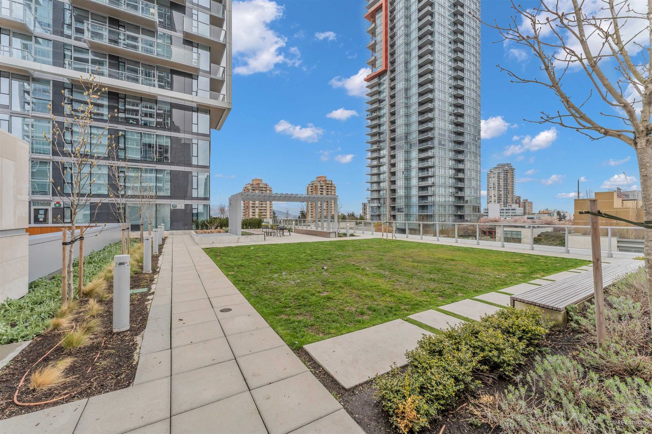 1101-6000 Mckay Avenue, Burnaby