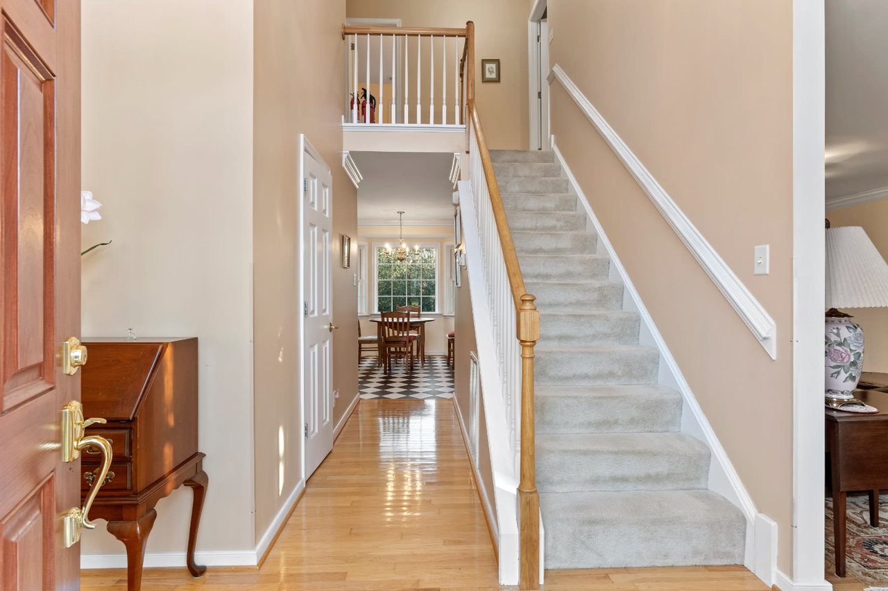 3531 Sherwood Bluff Way