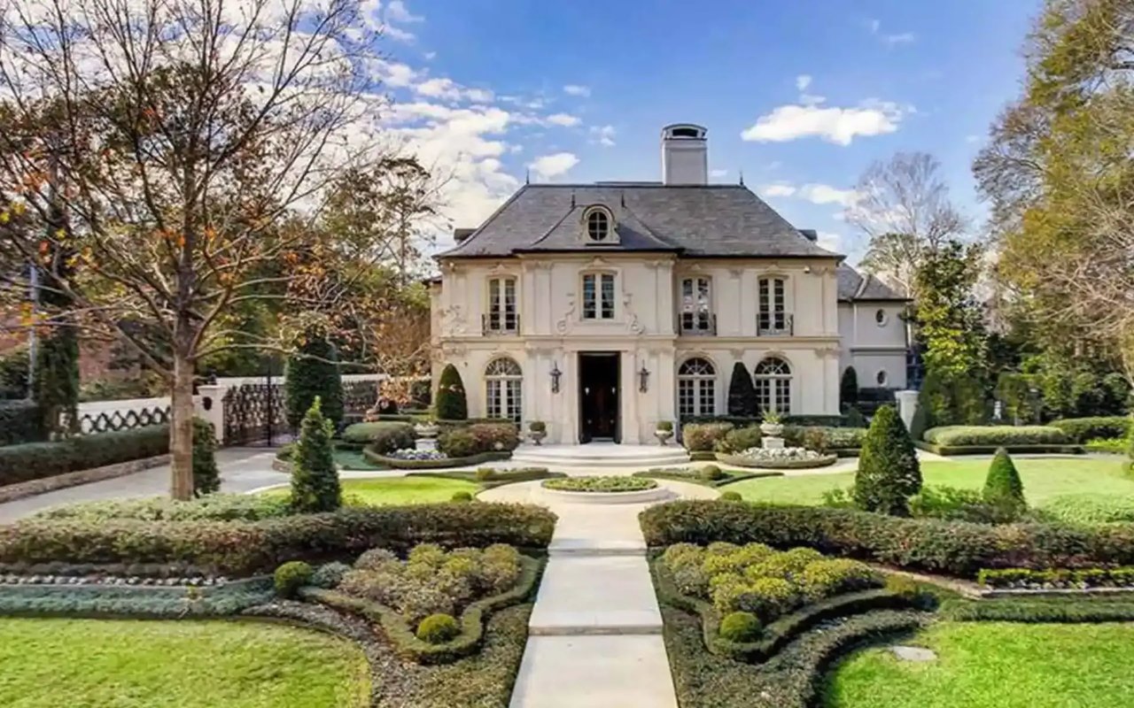 River Oaks