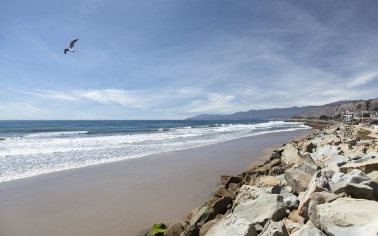 Spend Memorial Weekend At the Beach!