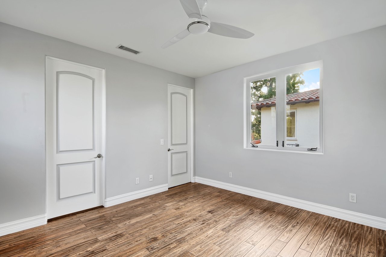 5309 Louise Ave, Encino