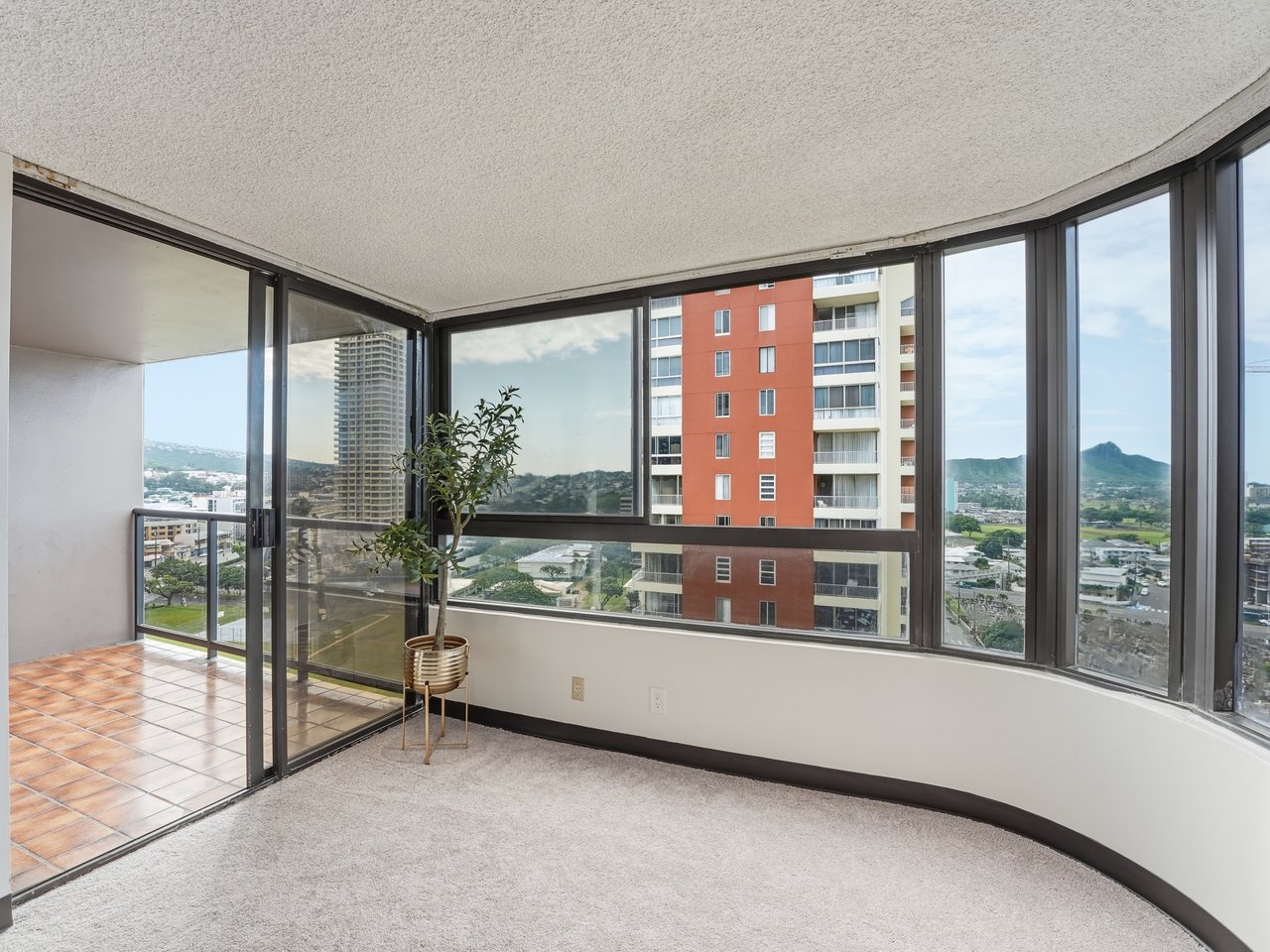 2724 Kahoaloha Lane Unit #1805