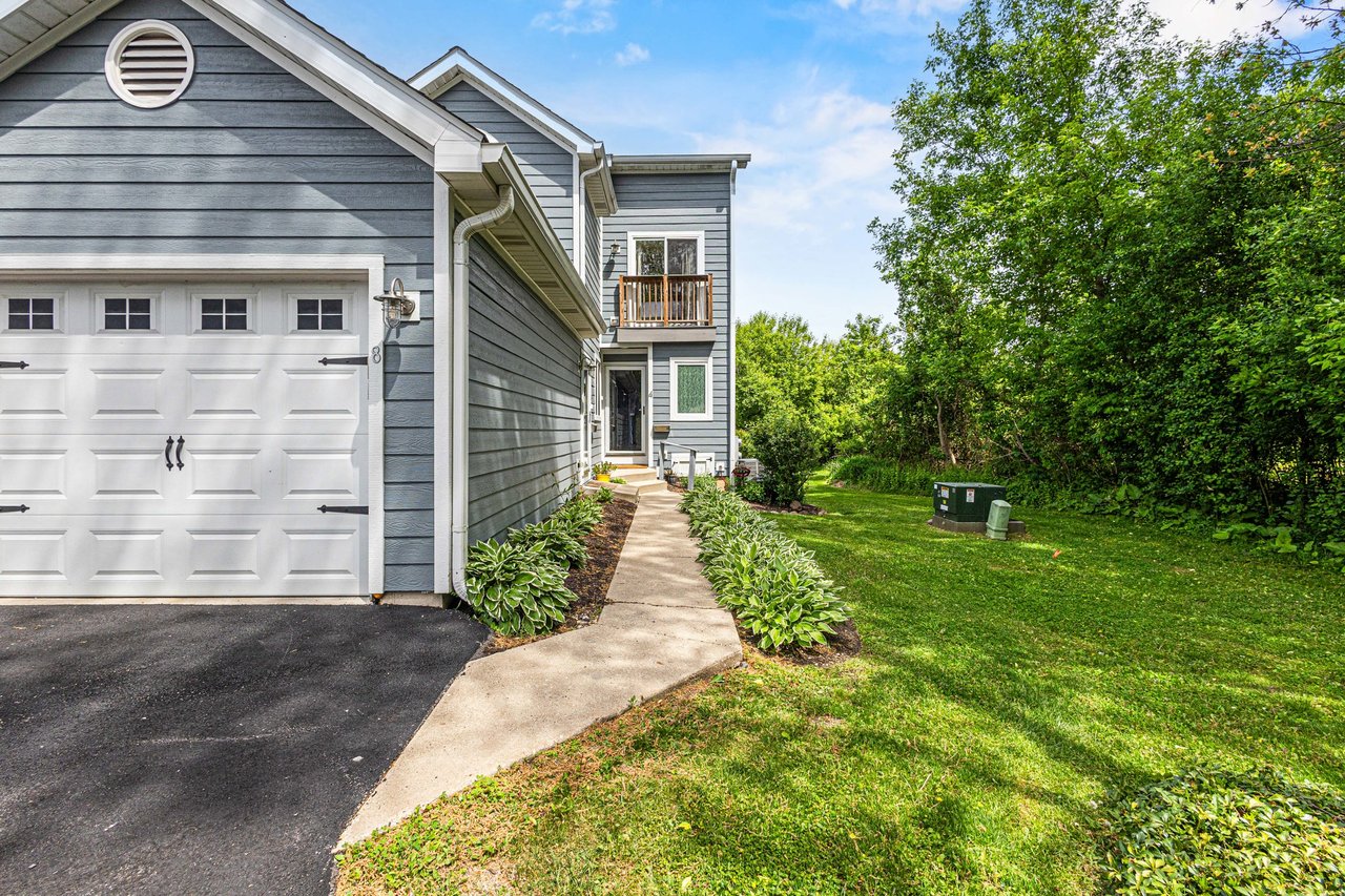 355 Havenwood Dr. Unit 8 Lake Geneva