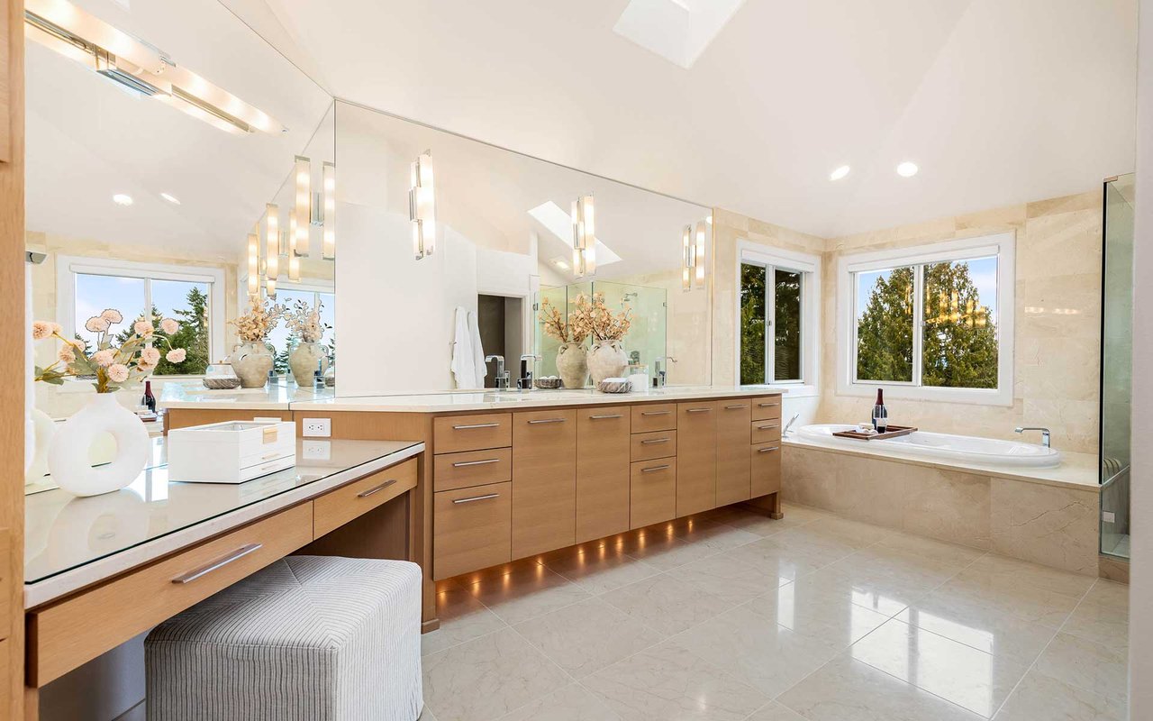 Custom-Built Lochwood-Lozier Home in Montreux