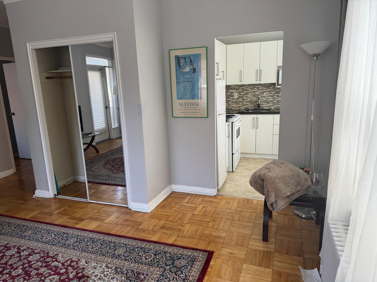 1112 Avenue Road 102