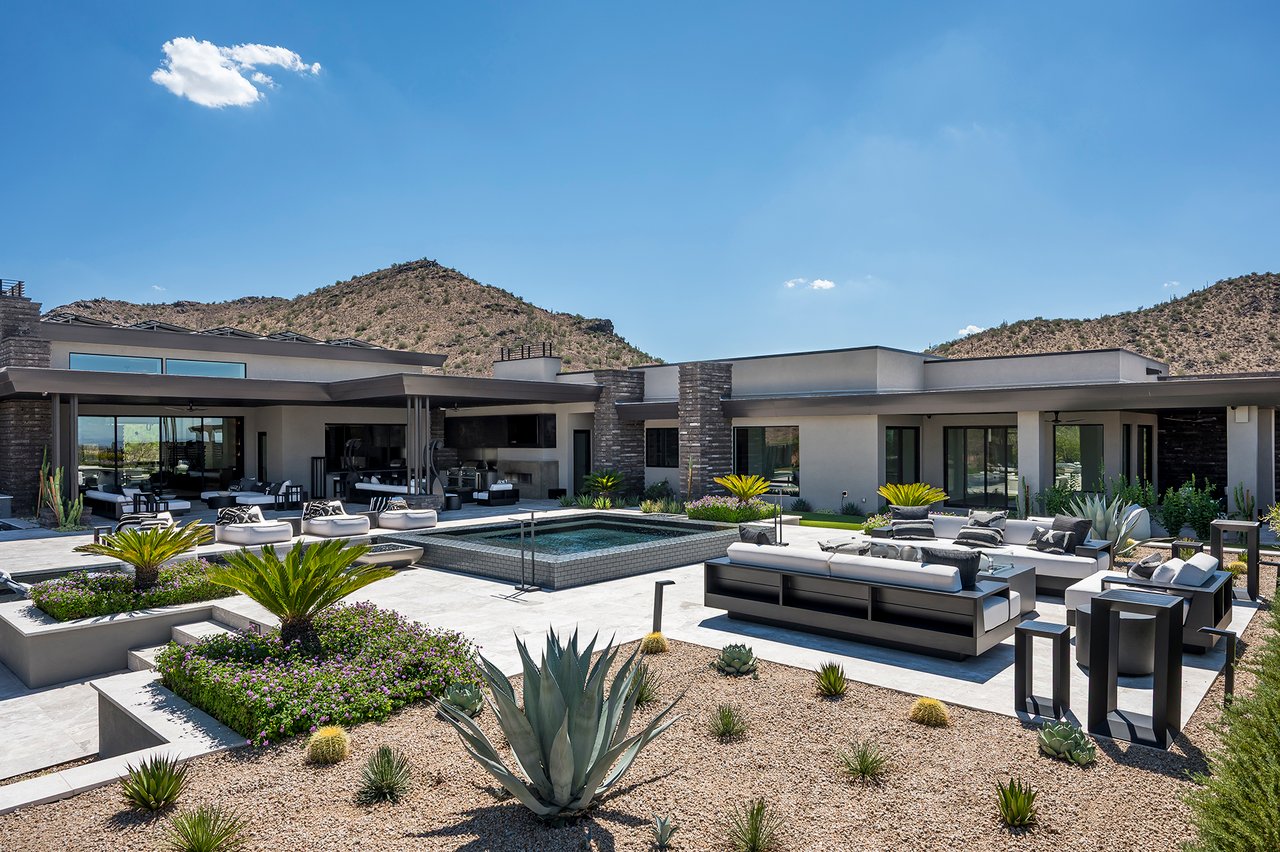 10784 E PINNACLE PEAK Road