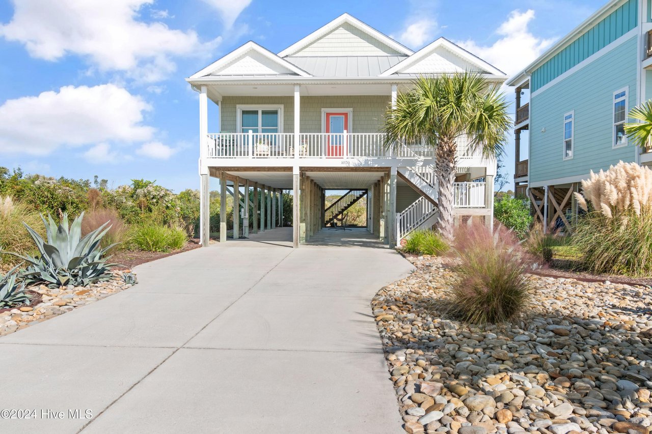 1020 W Pelican Drive
