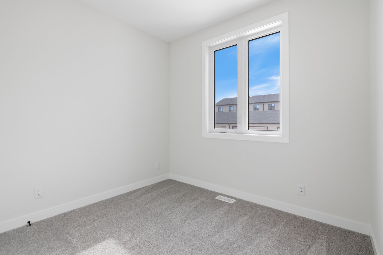 35 Belvedere Crescent SE