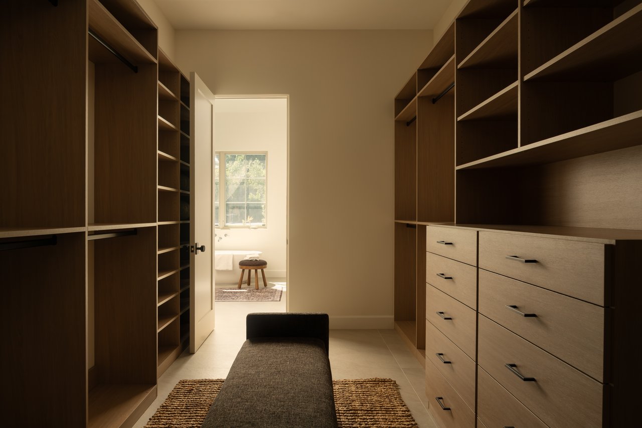 23236 Hatteras Street