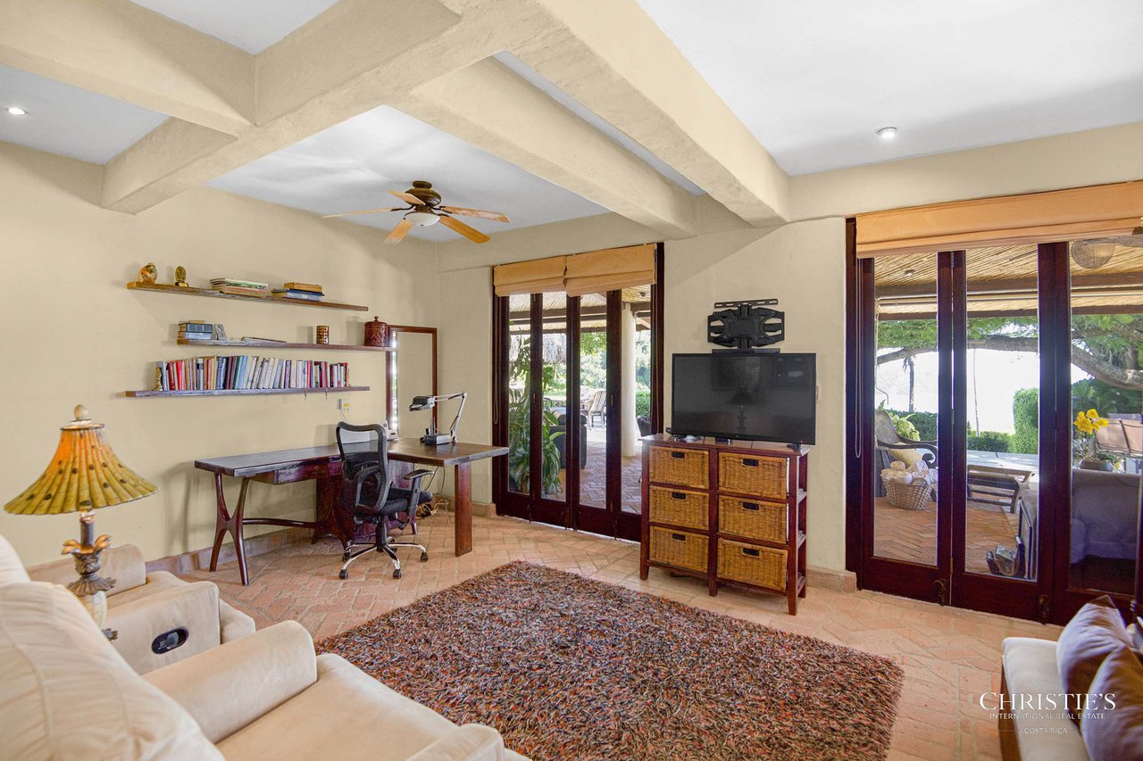 Casa Nacar: Ocean View Private Luxury Retreat Near World-Class Golf & Marina