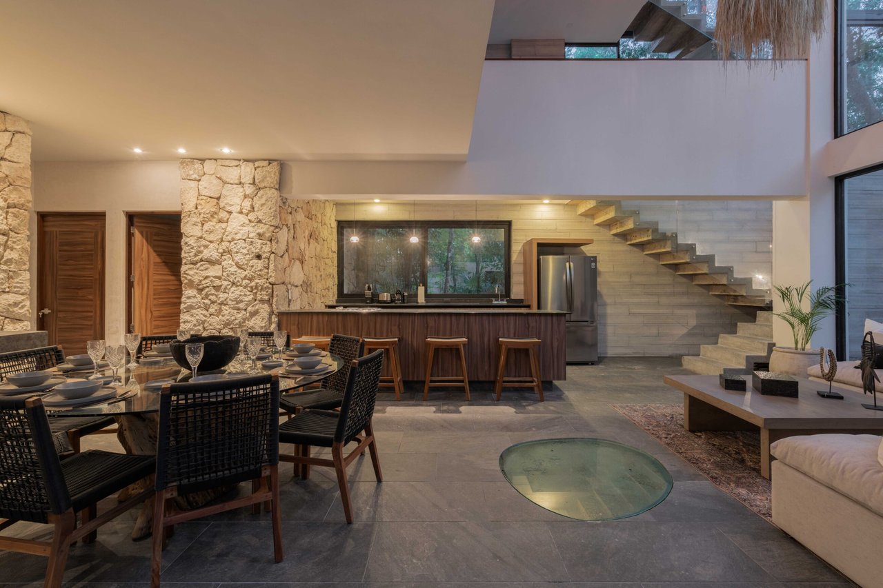 Villa 7  | Beautiful 5 Bedroom with Large Pool in 12 O’Clock Tulum