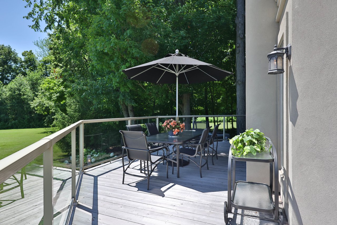 1270 1 Side Road, Burlington