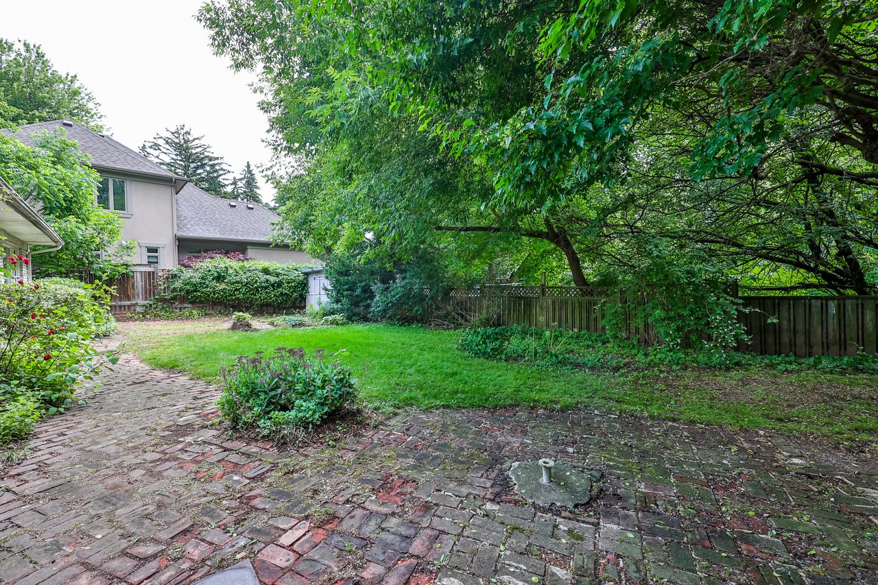 4312 Lakeshore Road, Burlington