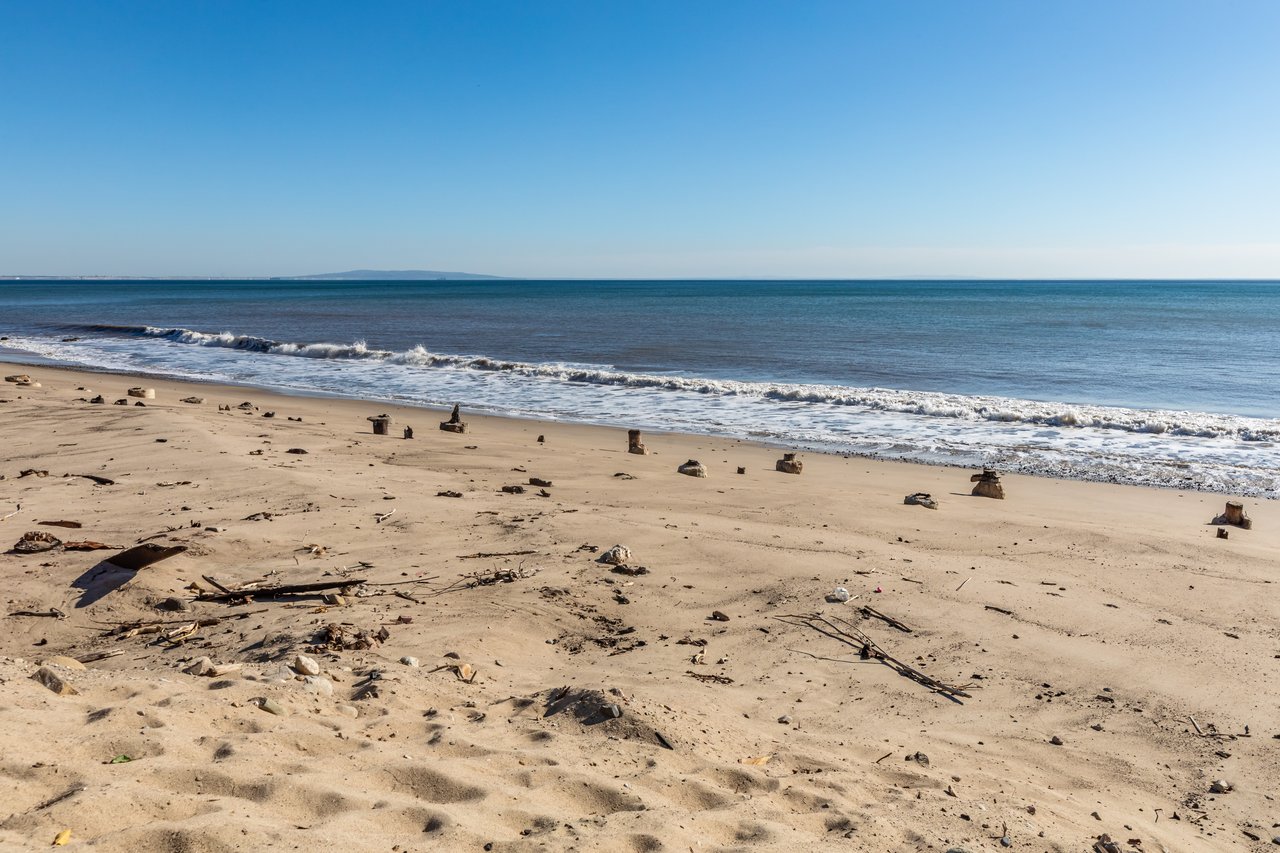 19042 Pacific Coast Hwy