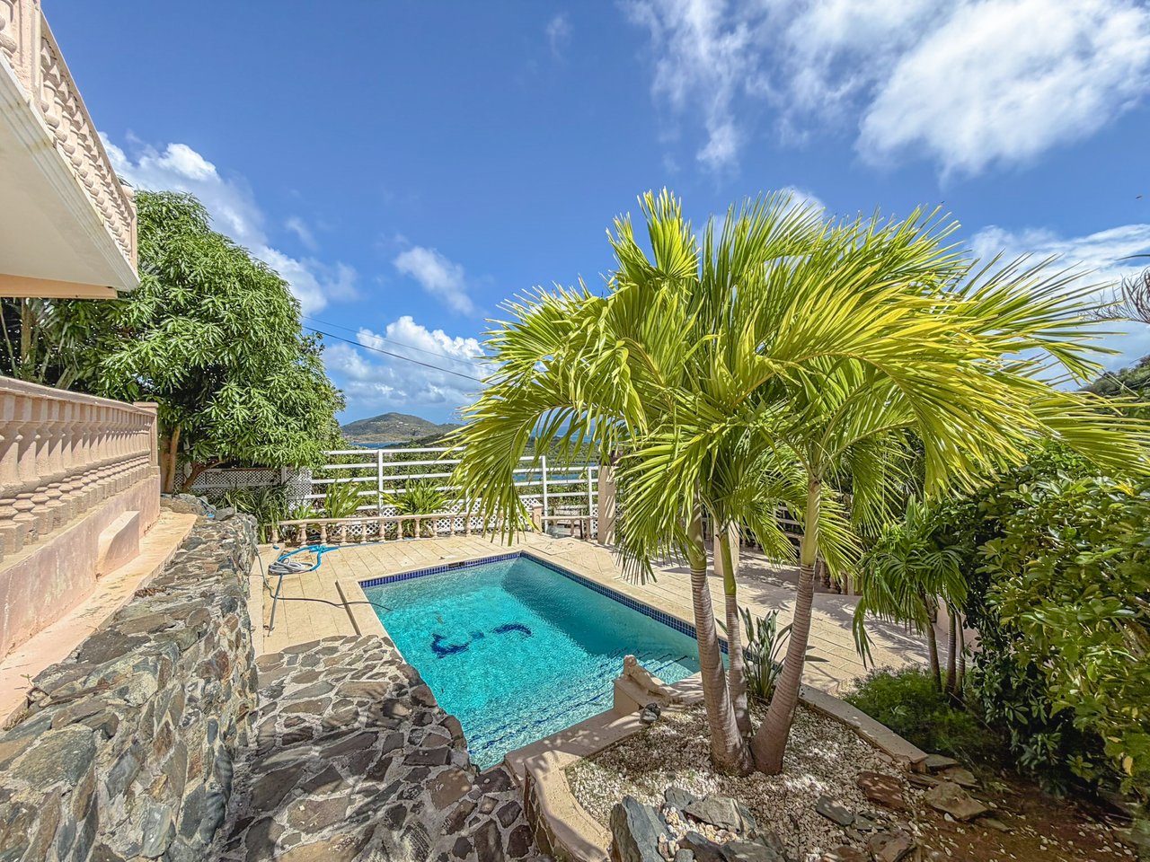 565 Parham Town 7 Bedroom Villa