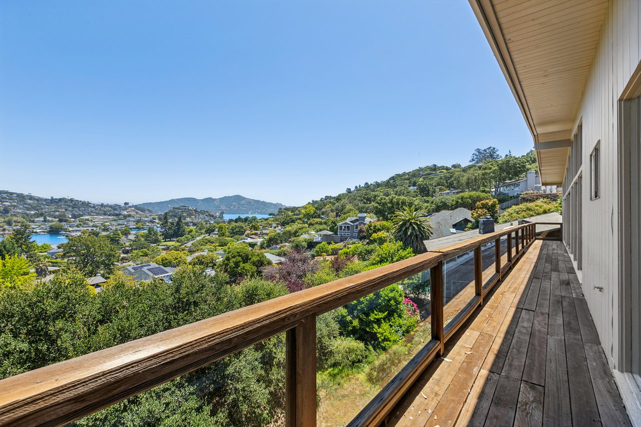 Desirable Location on Belvedere Island