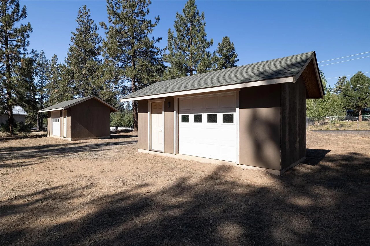 60272 Cinder Butte Rd