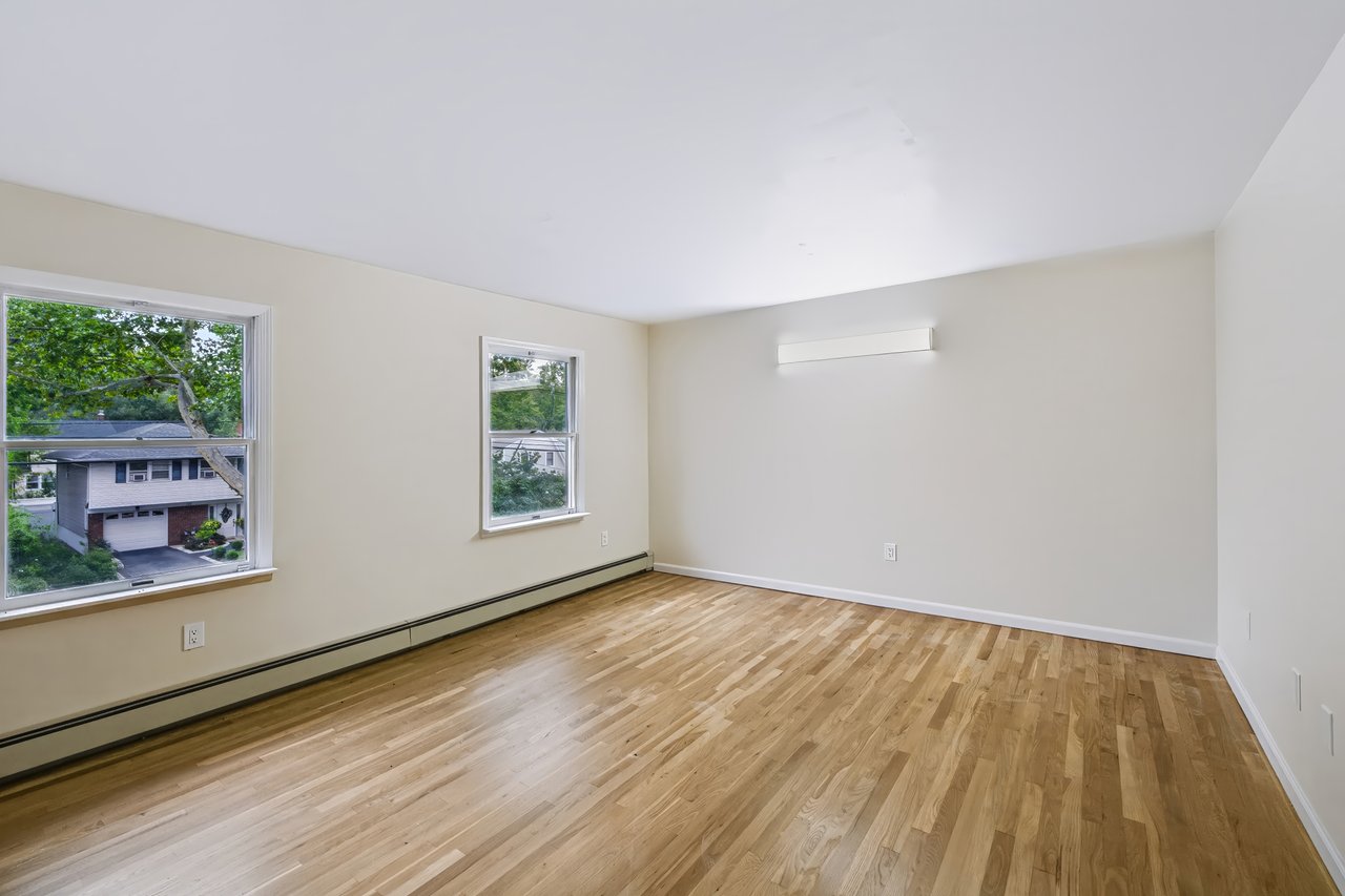 156 River Rd