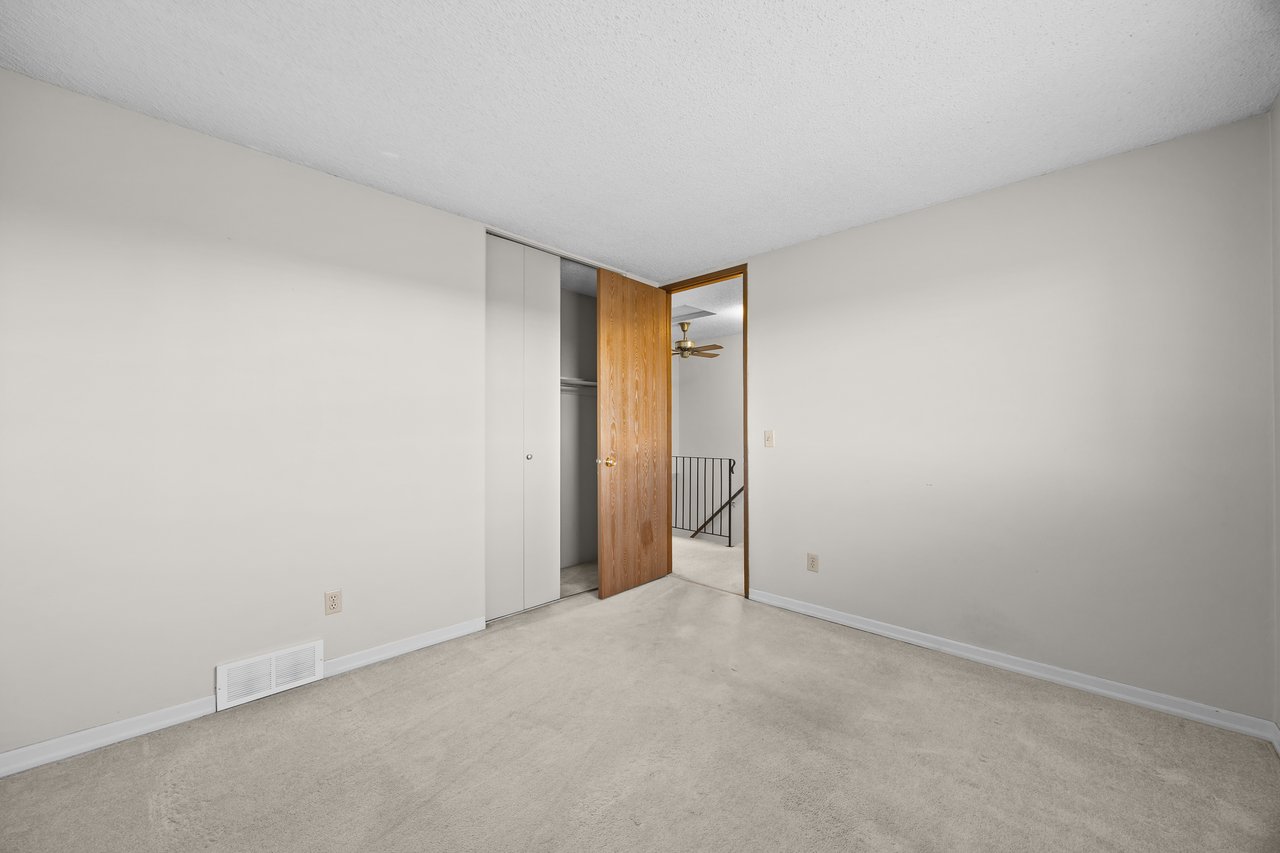130 MacEwan Park Way NW