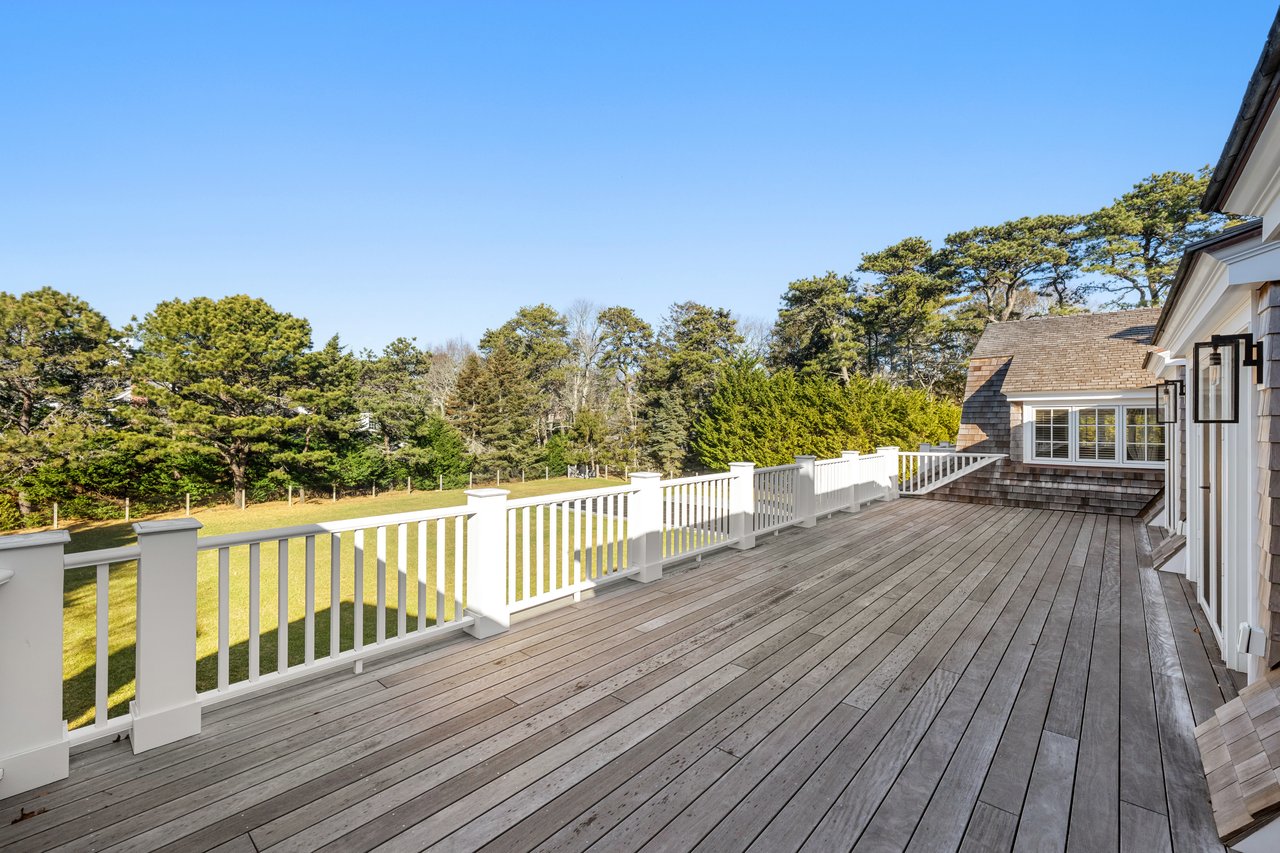 Stunning Residential Estate in Osterville 
