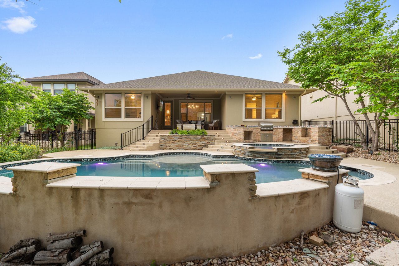 4001 Benetton Way
