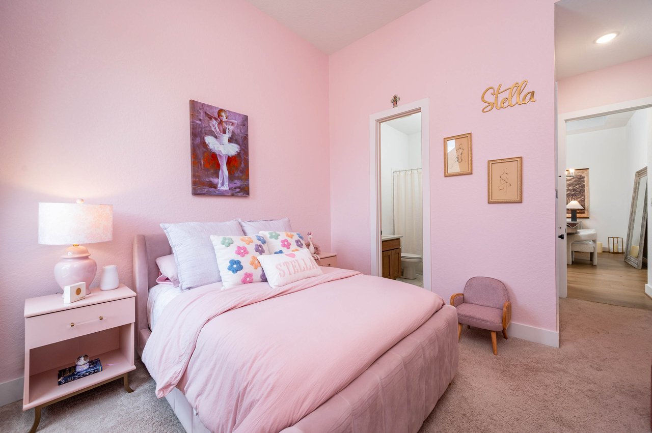 10039 Sarah Place