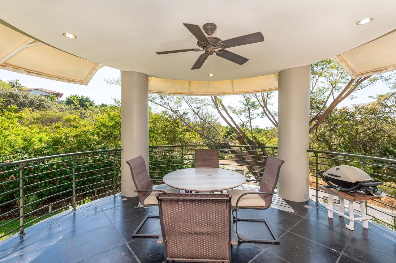 La Perla 113 | Boutique Luxury Condo in the Heart of Tamarindo