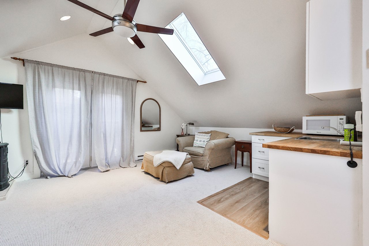 52 Kerr Street, Oakville