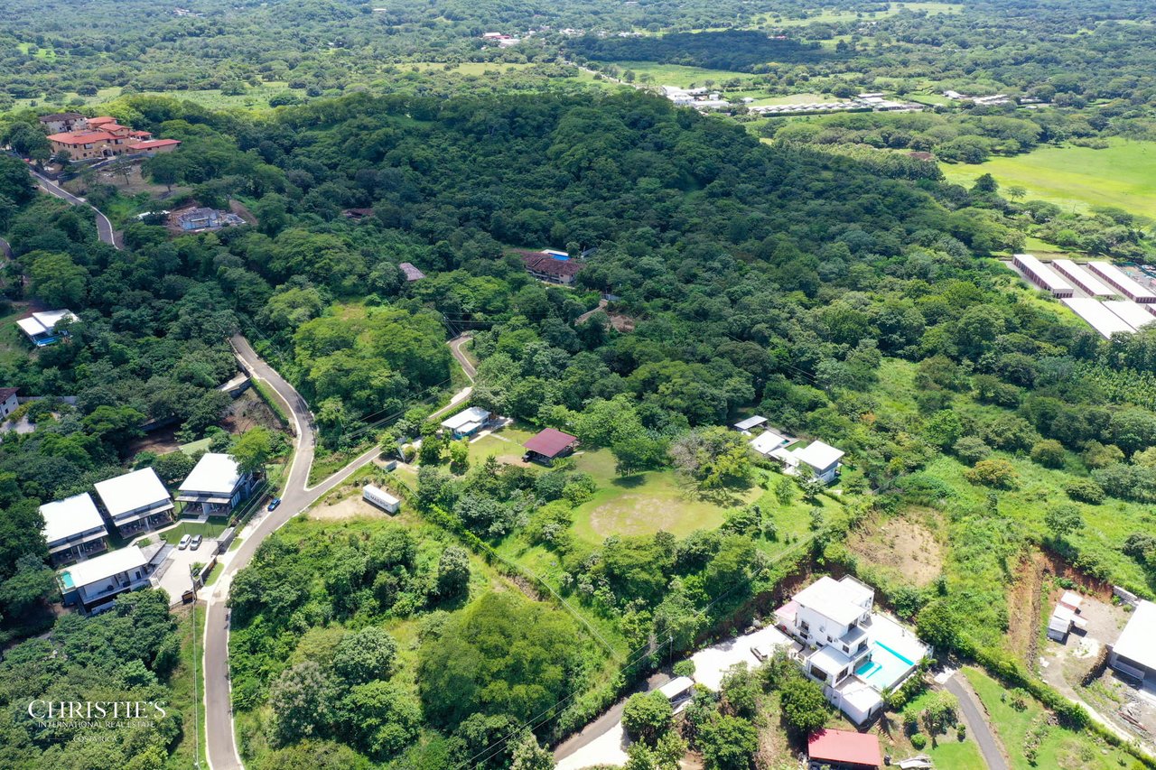 Residential Development Opportunity in Tun Tun Gated Community