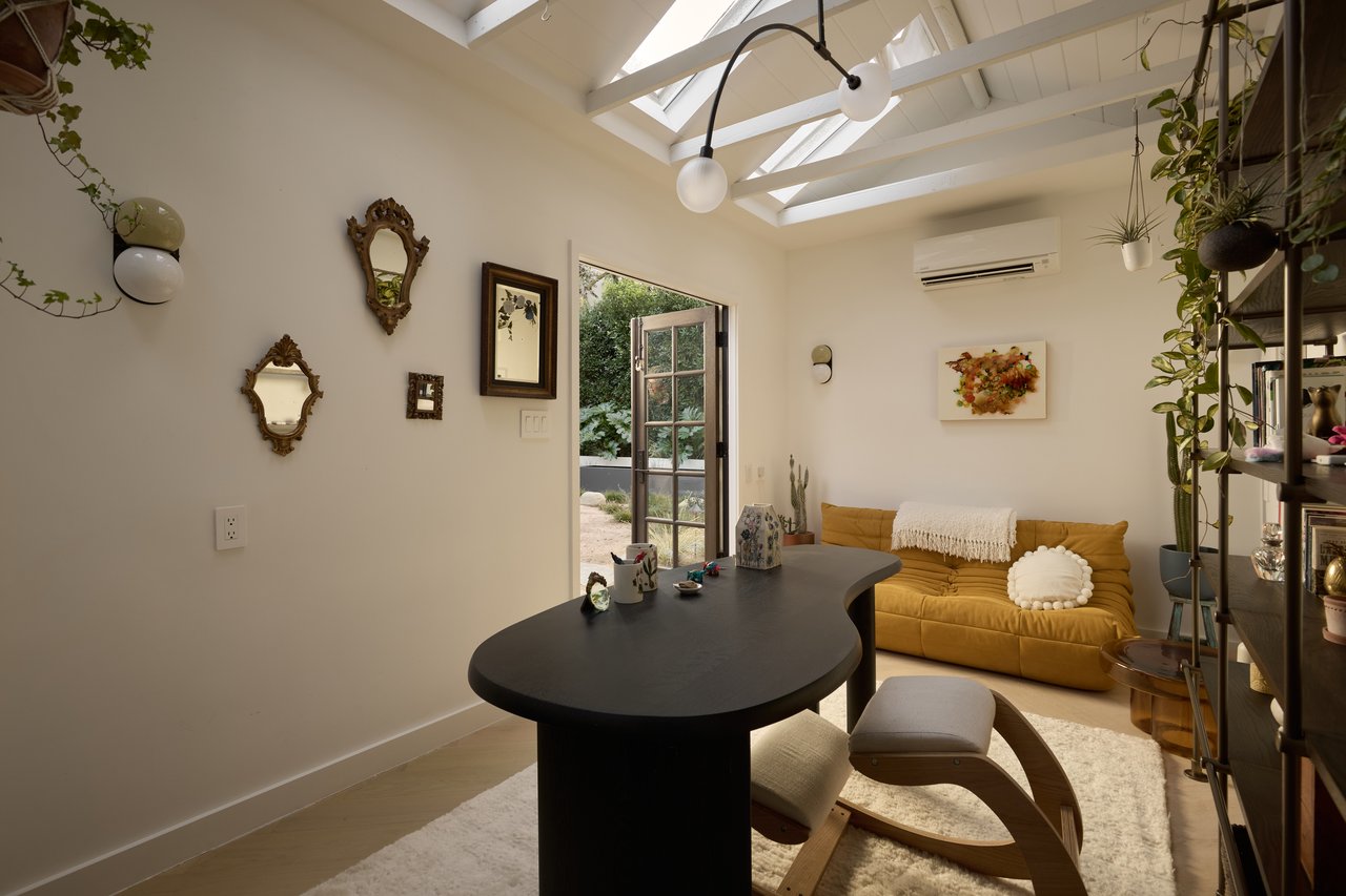 1720 Washington Way, Venice 