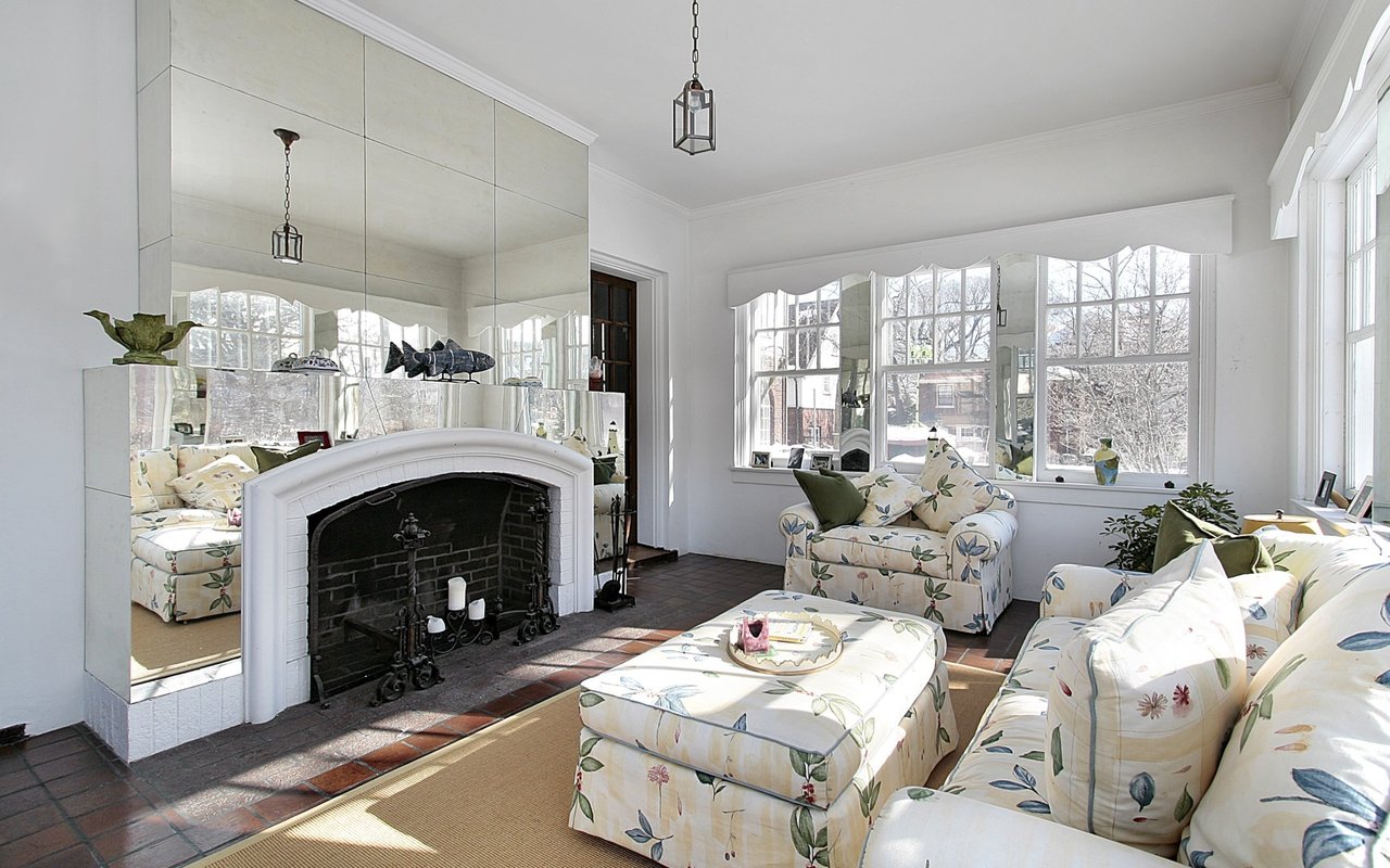 The Difference Between Renting and Buying a Home [Infographic]