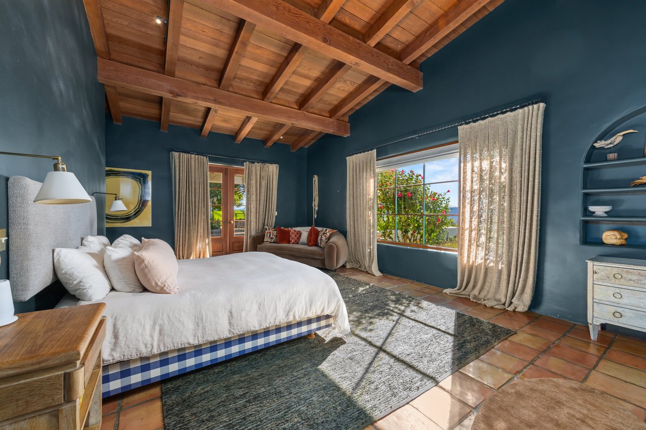 22 Acres of Timeless California Living