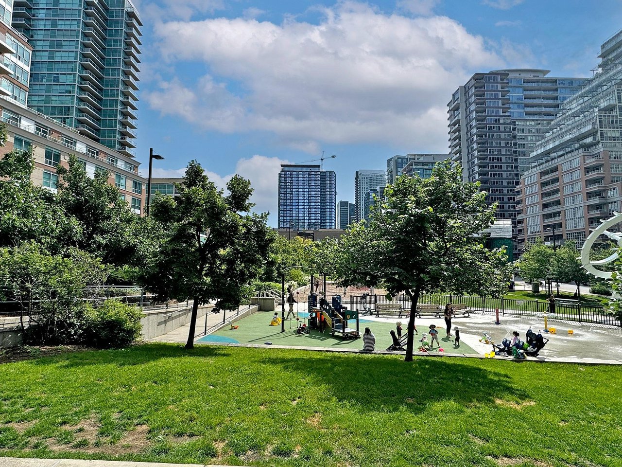 69 Lynn Williams St Unit: 204