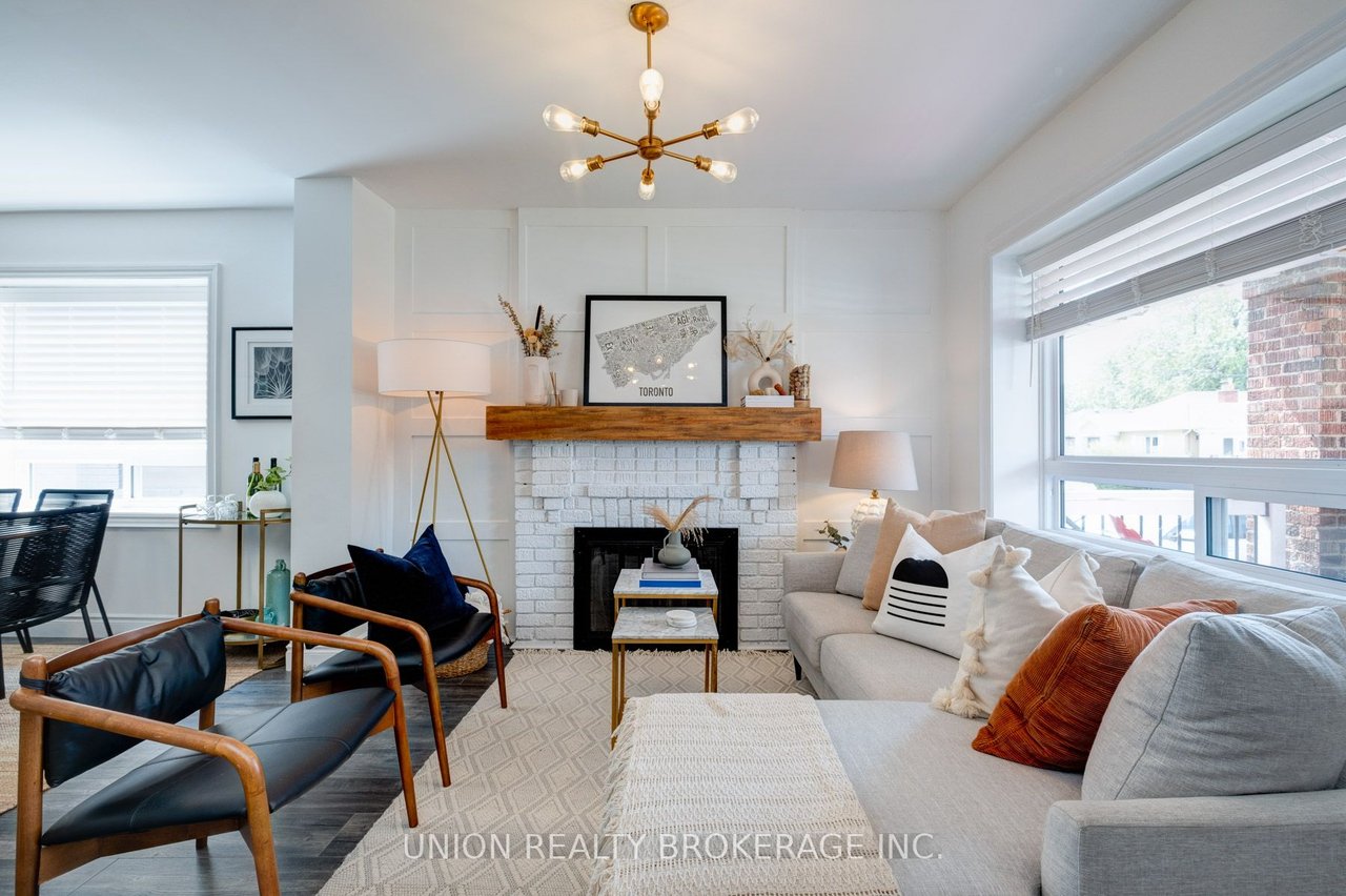 19 Elward Blvd