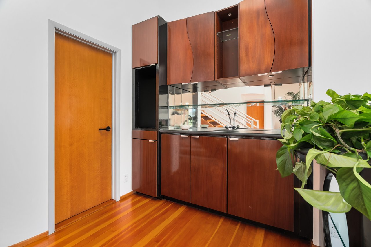 Casa Bianca by Oraklus