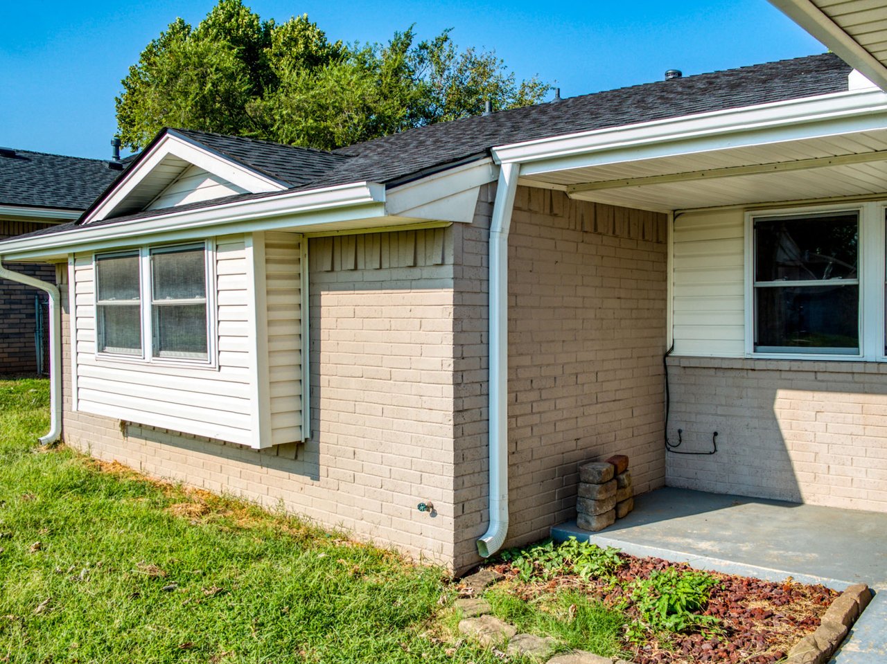 8 Red Rock Road