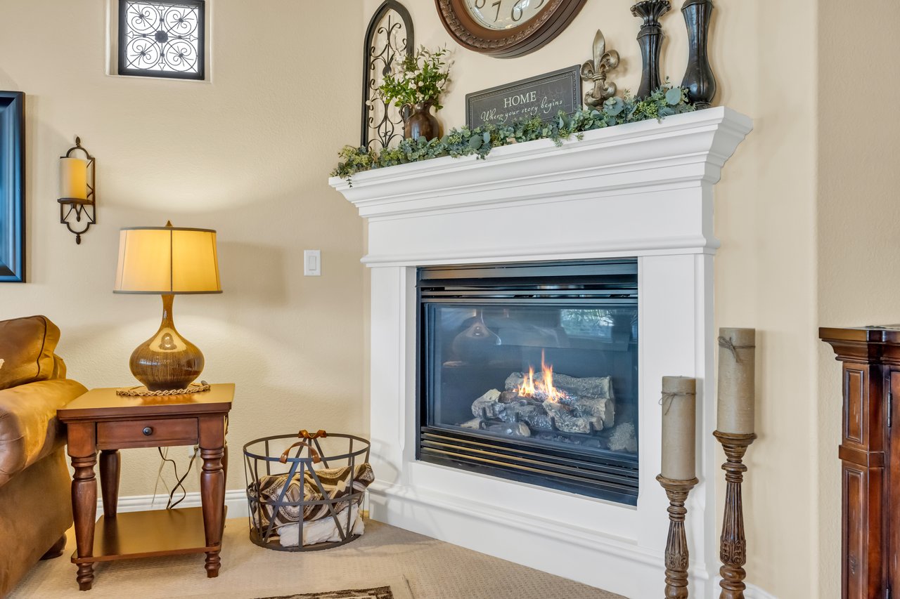 4040 Borderlands Dr