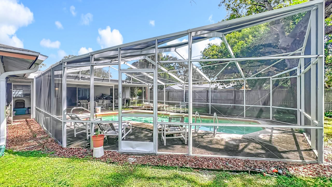 Potential in Maitland's English Estates