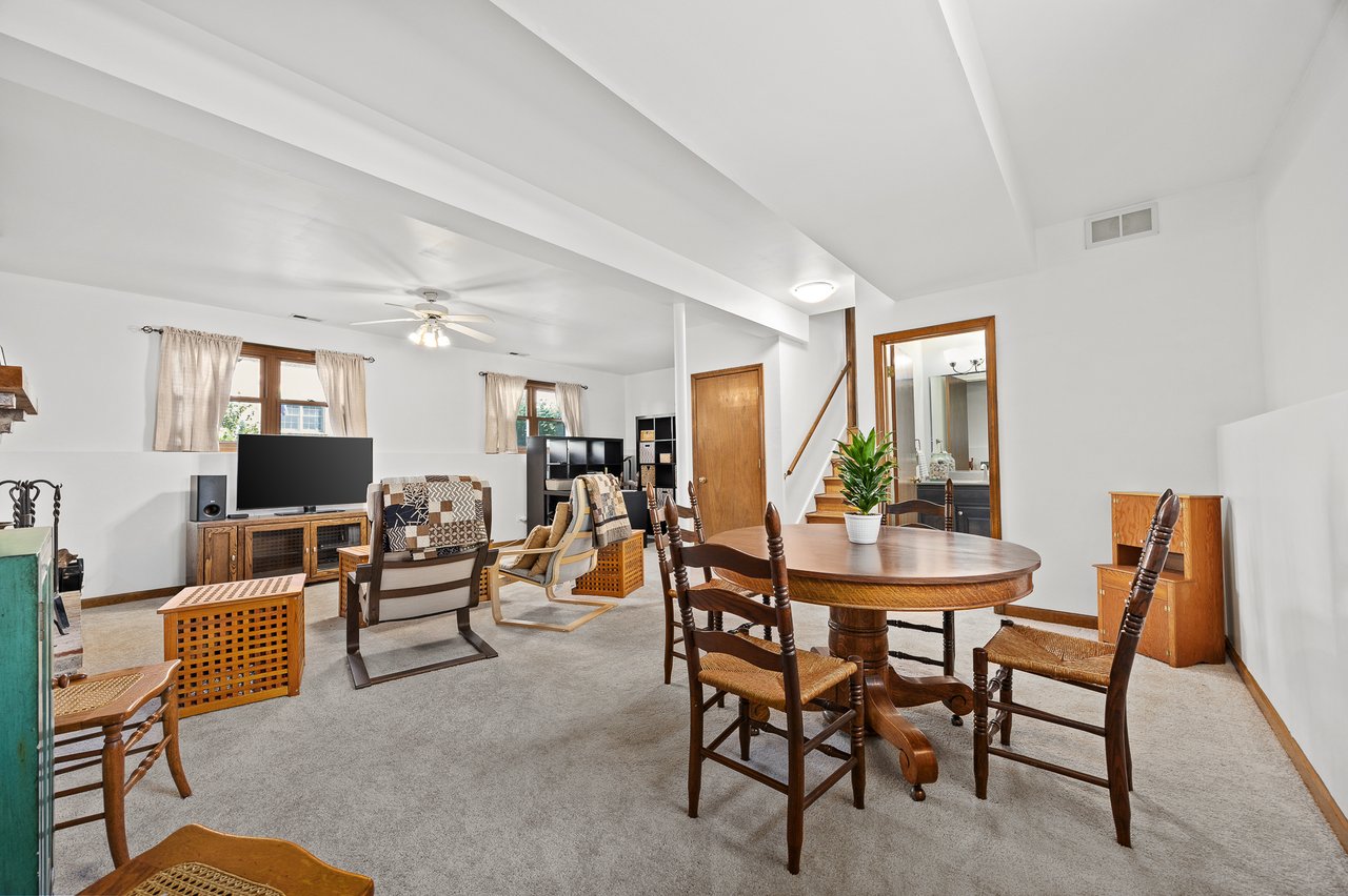 4600 Roslyn Road