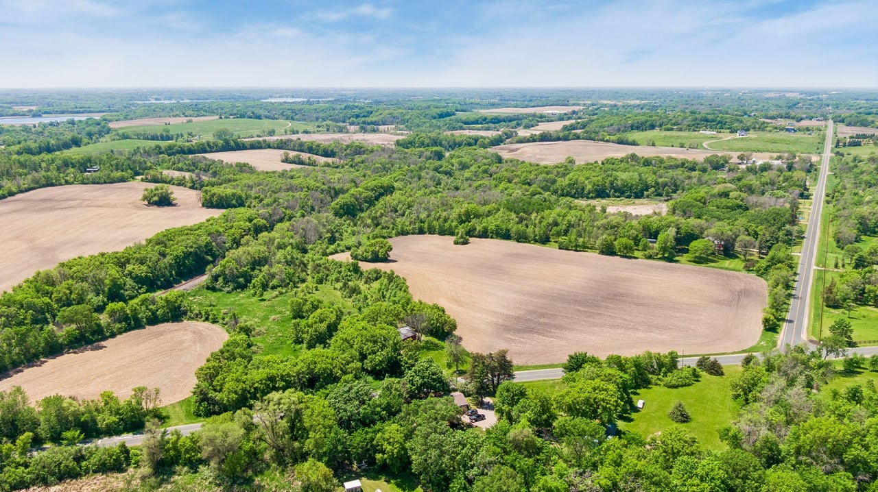 3305 Pioneer Trail, Medina