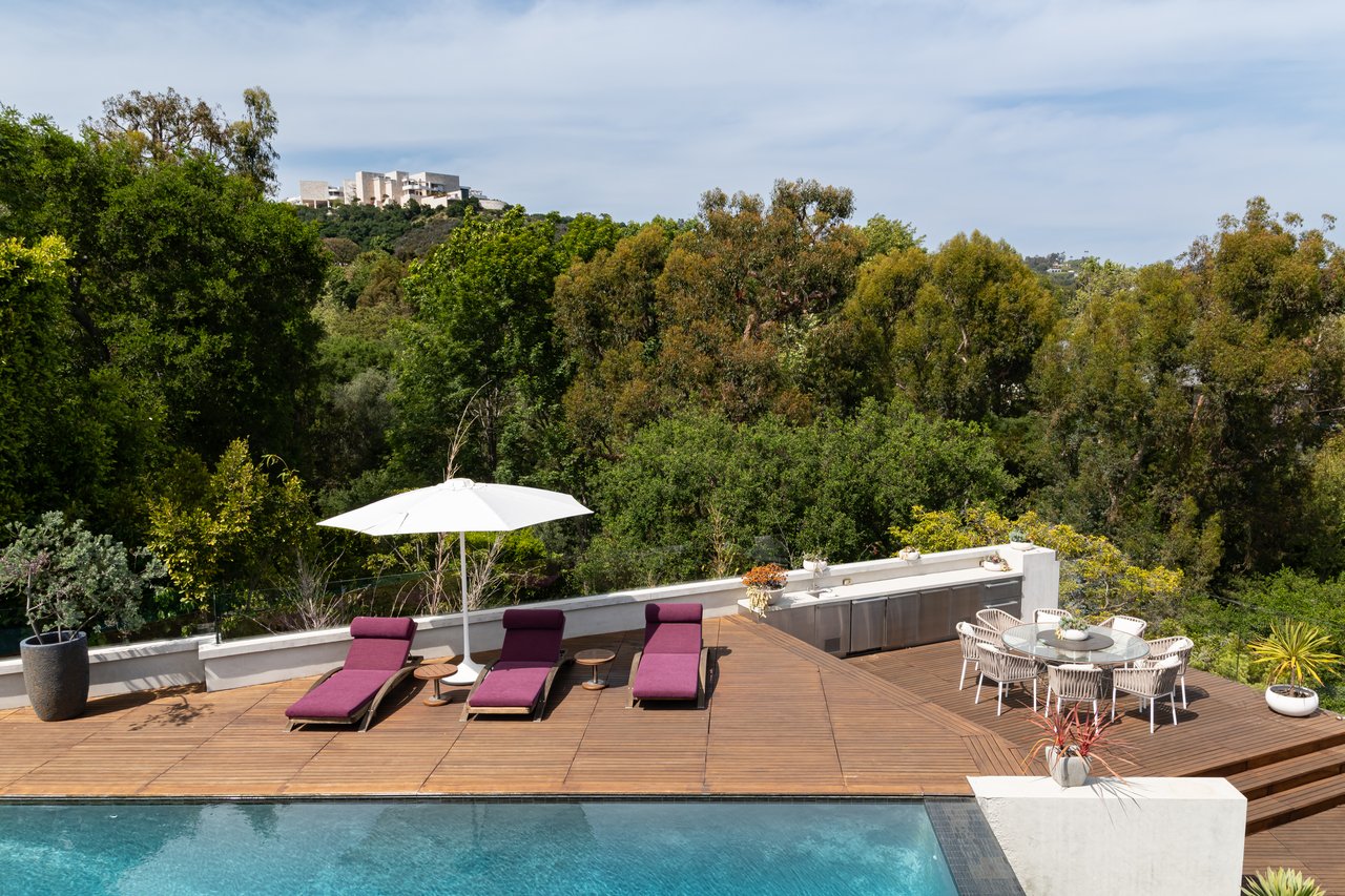 314 N Barrington Ave, Brentwood