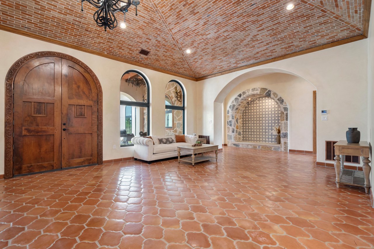 108 Country Vista Lane