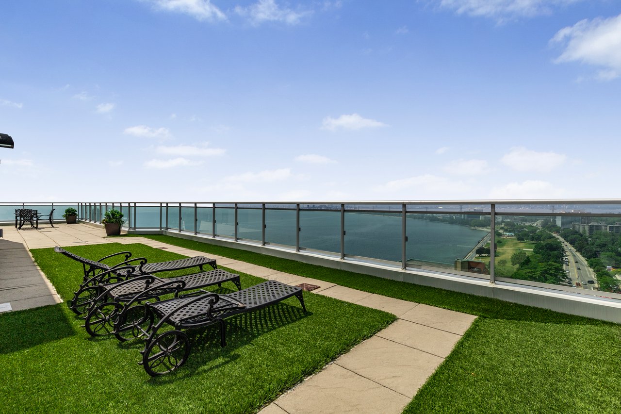 360 Pearl Street #201