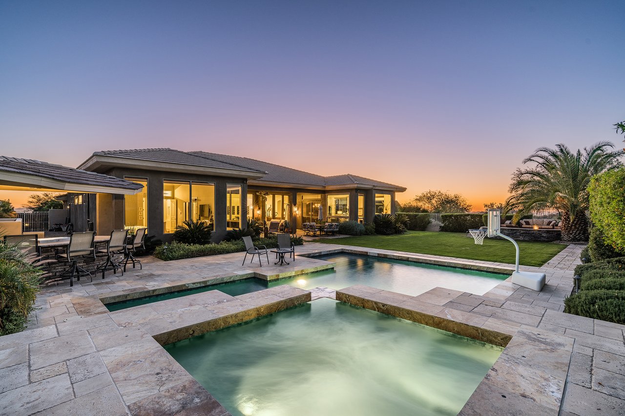 11368 E WINCHCOMB Drive